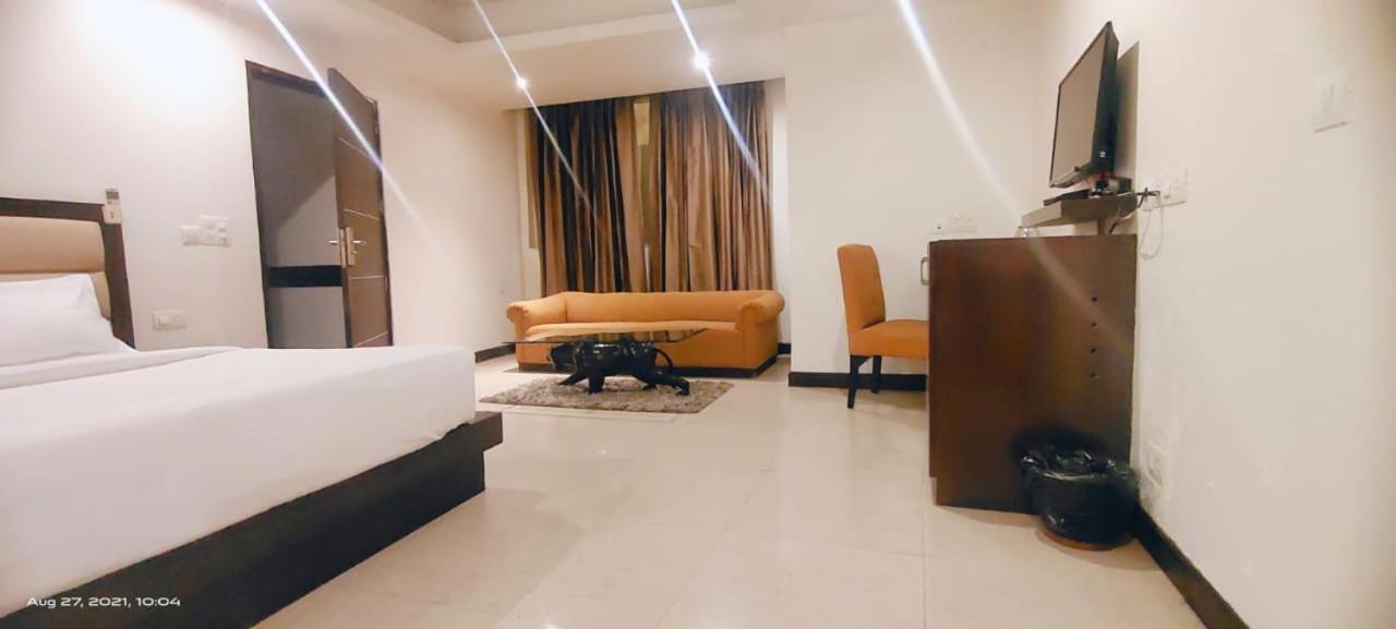 Zenith Hotel - Delhi Airport Nové Dillí Exteriér fotografie